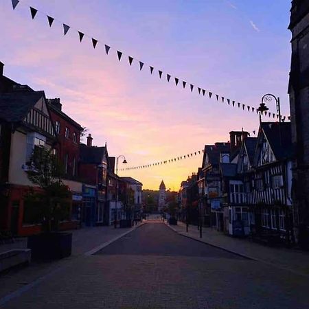 No5 At 53 - 2 Bed Apartment In Leek, Staffs Peak District Esterno foto