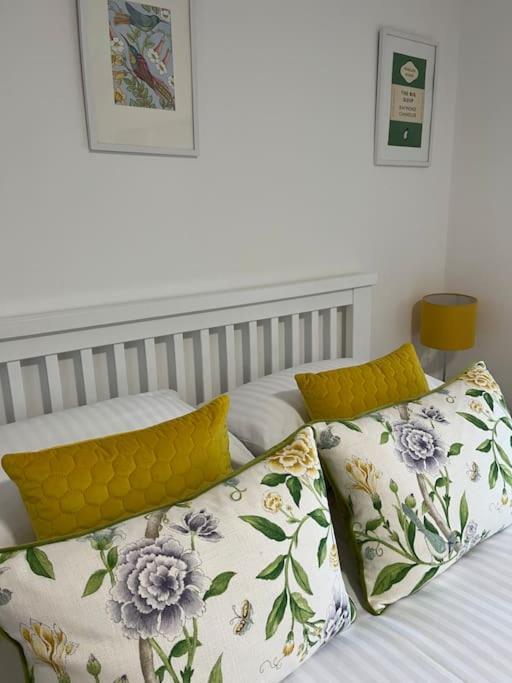 No5 At 53 - 2 Bed Apartment In Leek, Staffs Peak District Esterno foto
