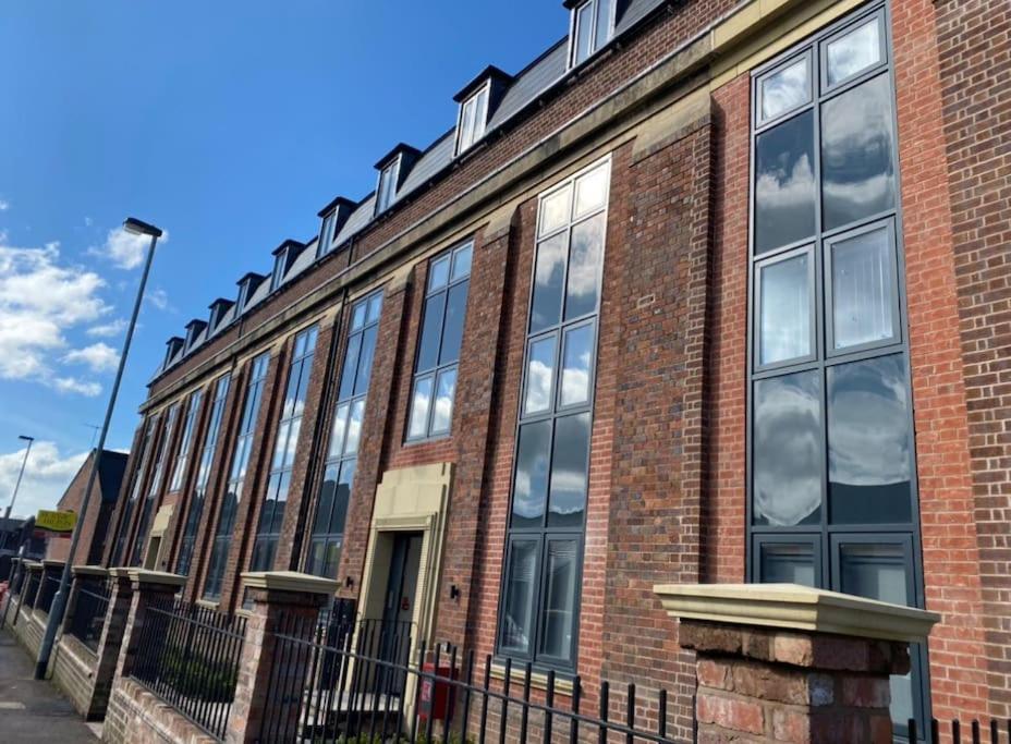 No5 At 53 - 2 Bed Apartment In Leek, Staffs Peak District Esterno foto