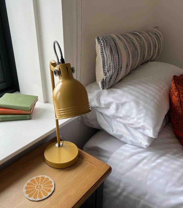 No5 At 53 - 2 Bed Apartment In Leek, Staffs Peak District Esterno foto